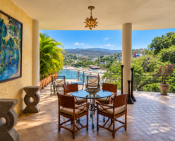 amor-boutique-hotel-sirenita-ocean-view-one-bedroom-dining-table