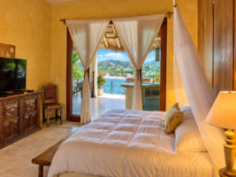 amor-boutique-hotel-sirenita-ocean-view-one-bedroom-master-bedroom