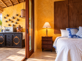 amor-boutique-hotel-sirenita-ocean-view-one-master-bedroom-kitchen